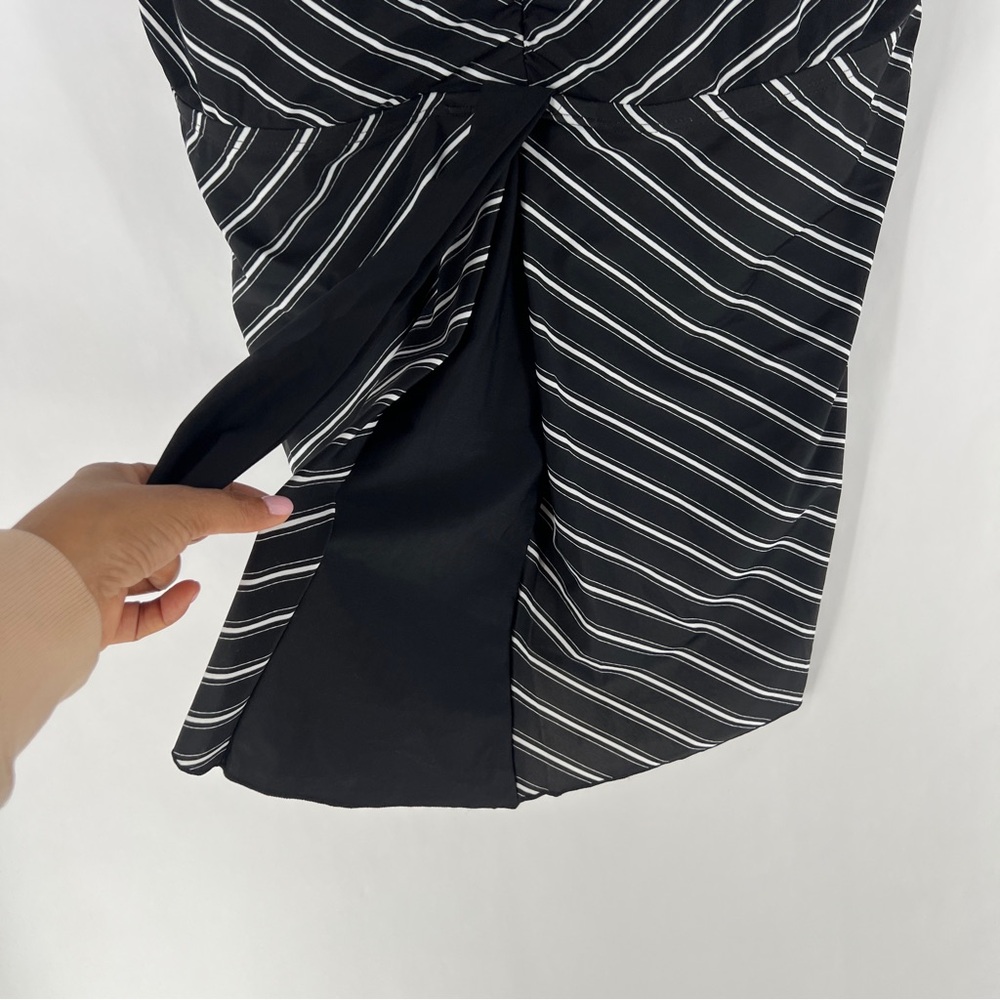 Evans Black Stripe Print Tankini Top Womens Size 26 PLUS Flyaway Print V Neck - Picture 6 of 16
